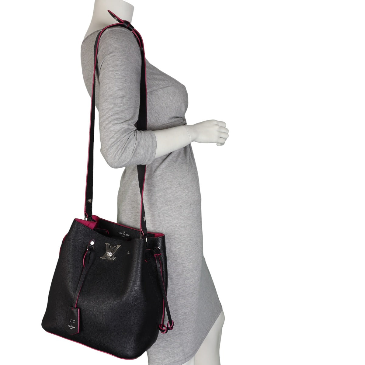 Louis Vuitton Lockme Bucket