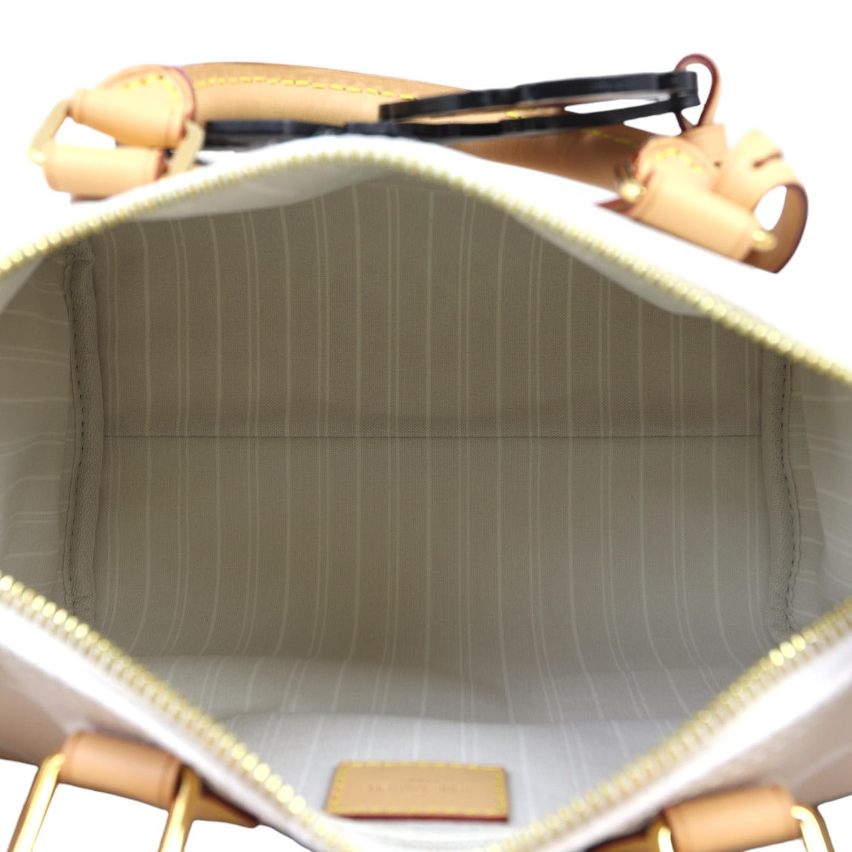 Louis Vuitton Speedy 25 Bandouliere Monogram By The Pool