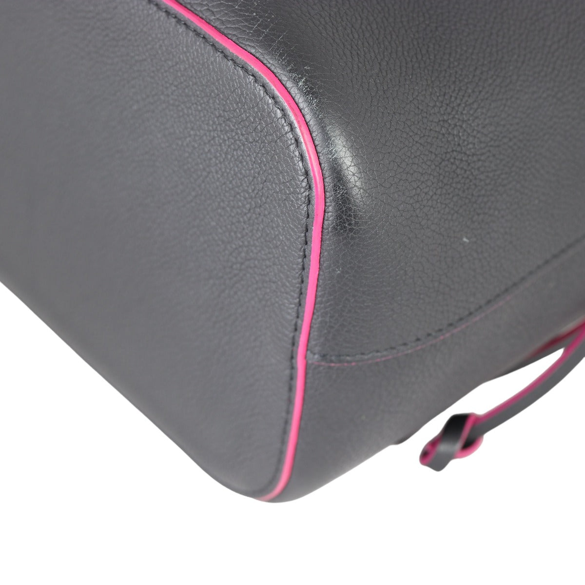 Louis Vuitton Lockme Bucket