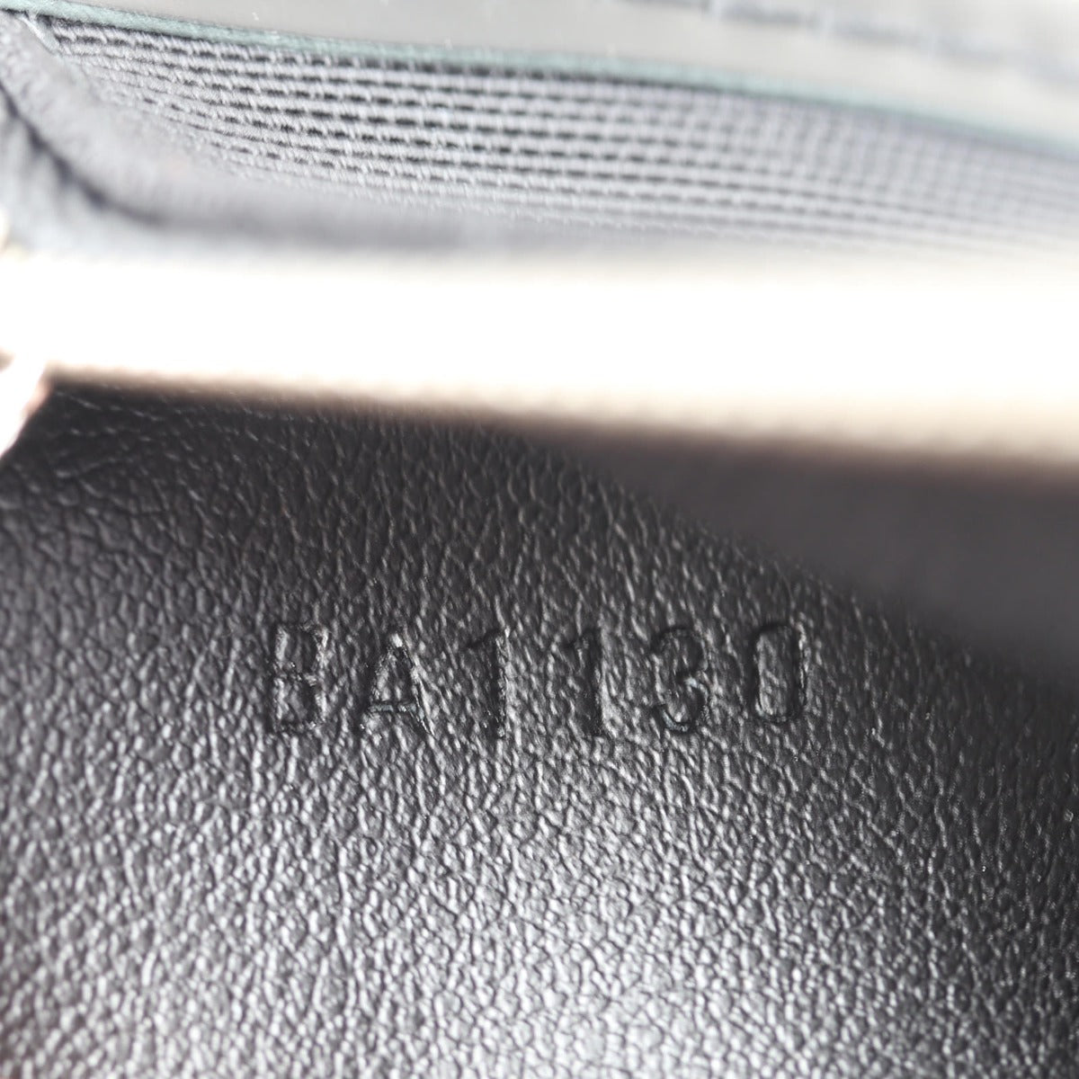 Louis Vuitton Hanging Toiletry Kit Damier Graphite Date Code