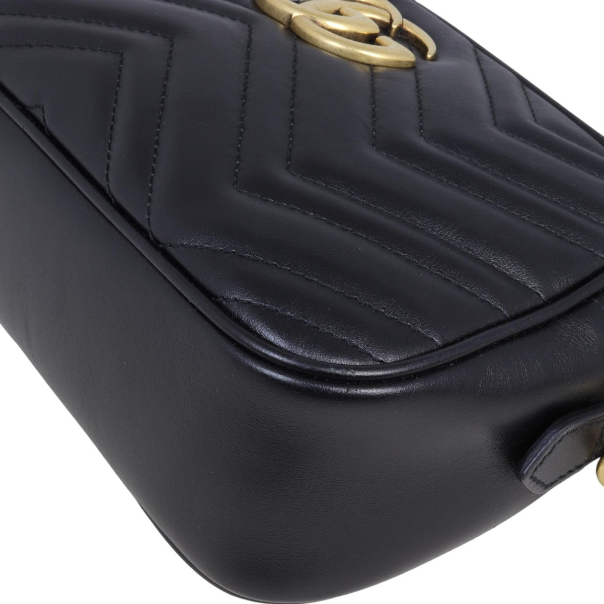 Gucci GG Marmont Small Camera Bag