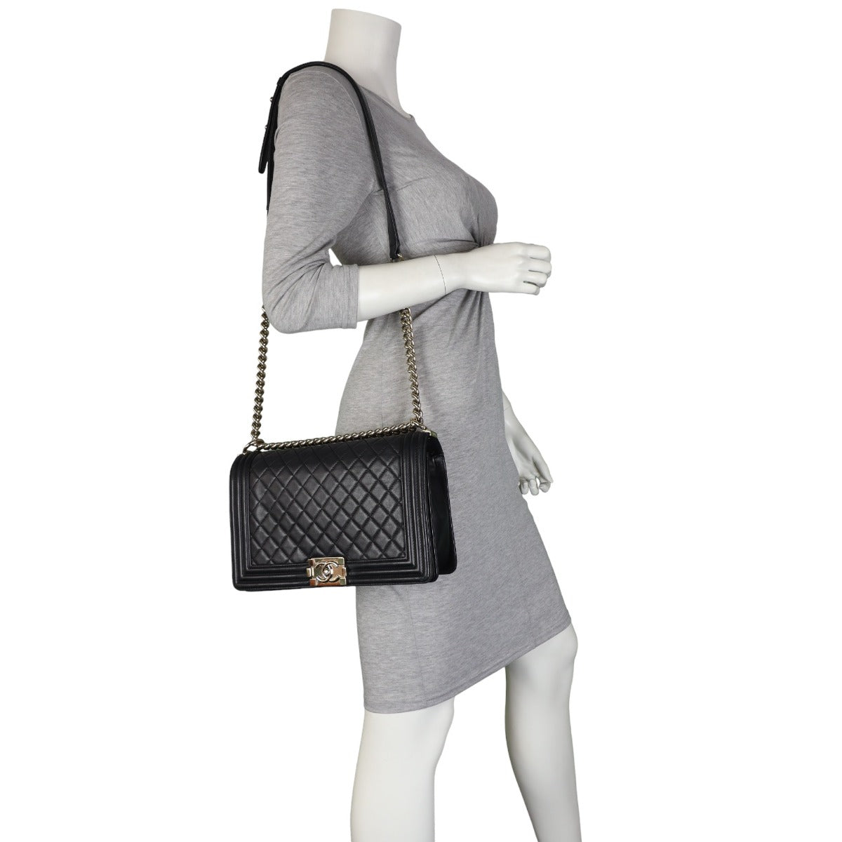 Chanel Boy New Medium | Black 22 Series