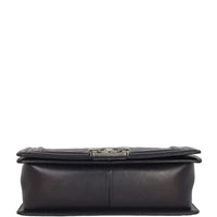 Chanel Boy Old Medium | 16 Series