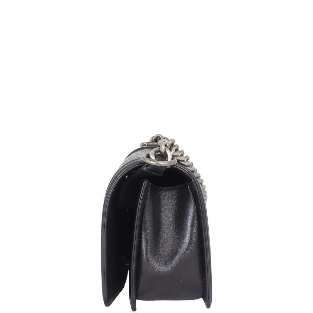 Chanel Boy Old Medium | 16 Series