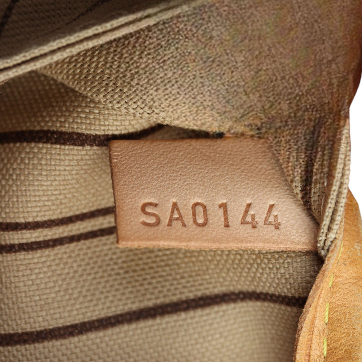 Louis Vuitton Neverfull MM Monogram