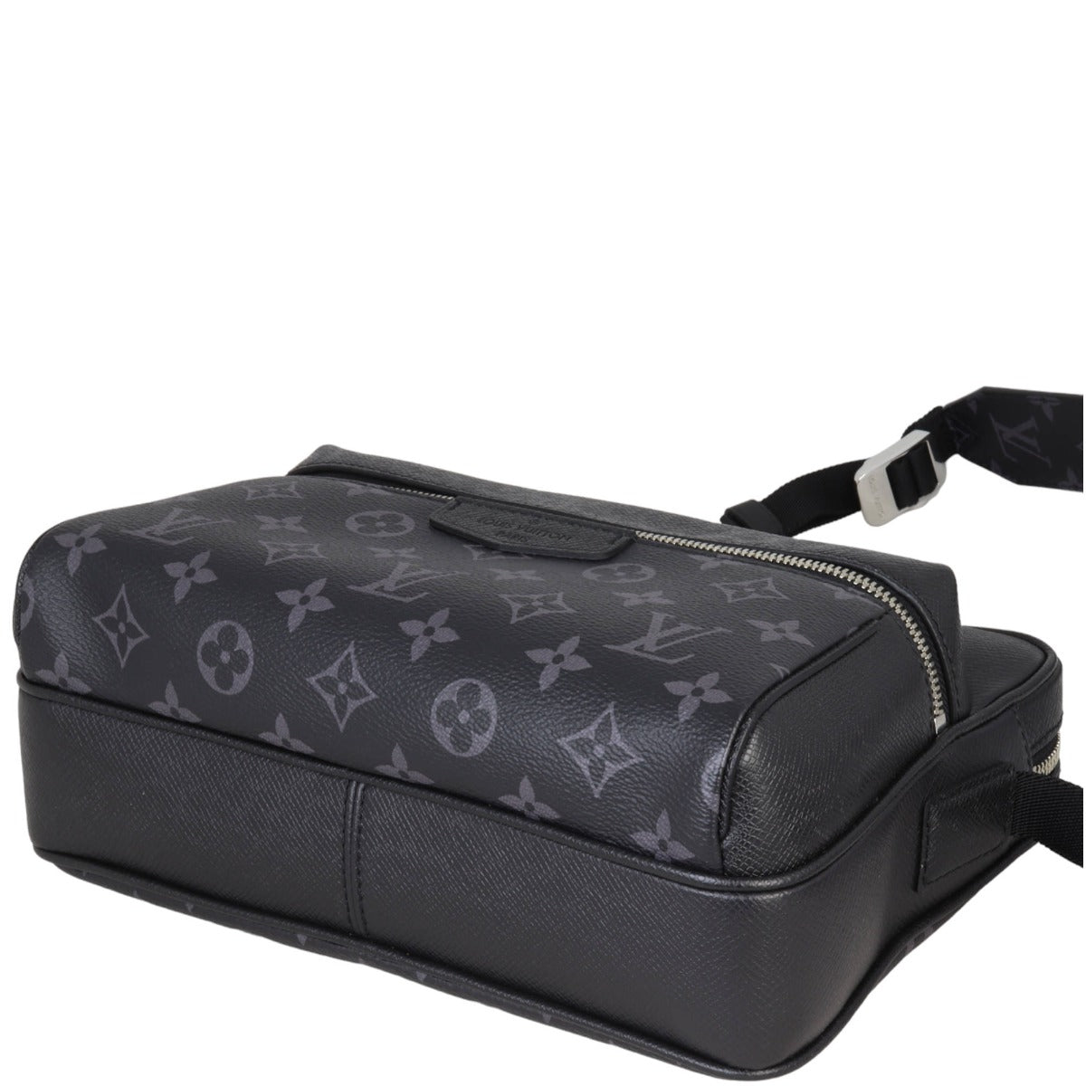Louis Vuitton Outdoor Messenger Monogram Eclipse