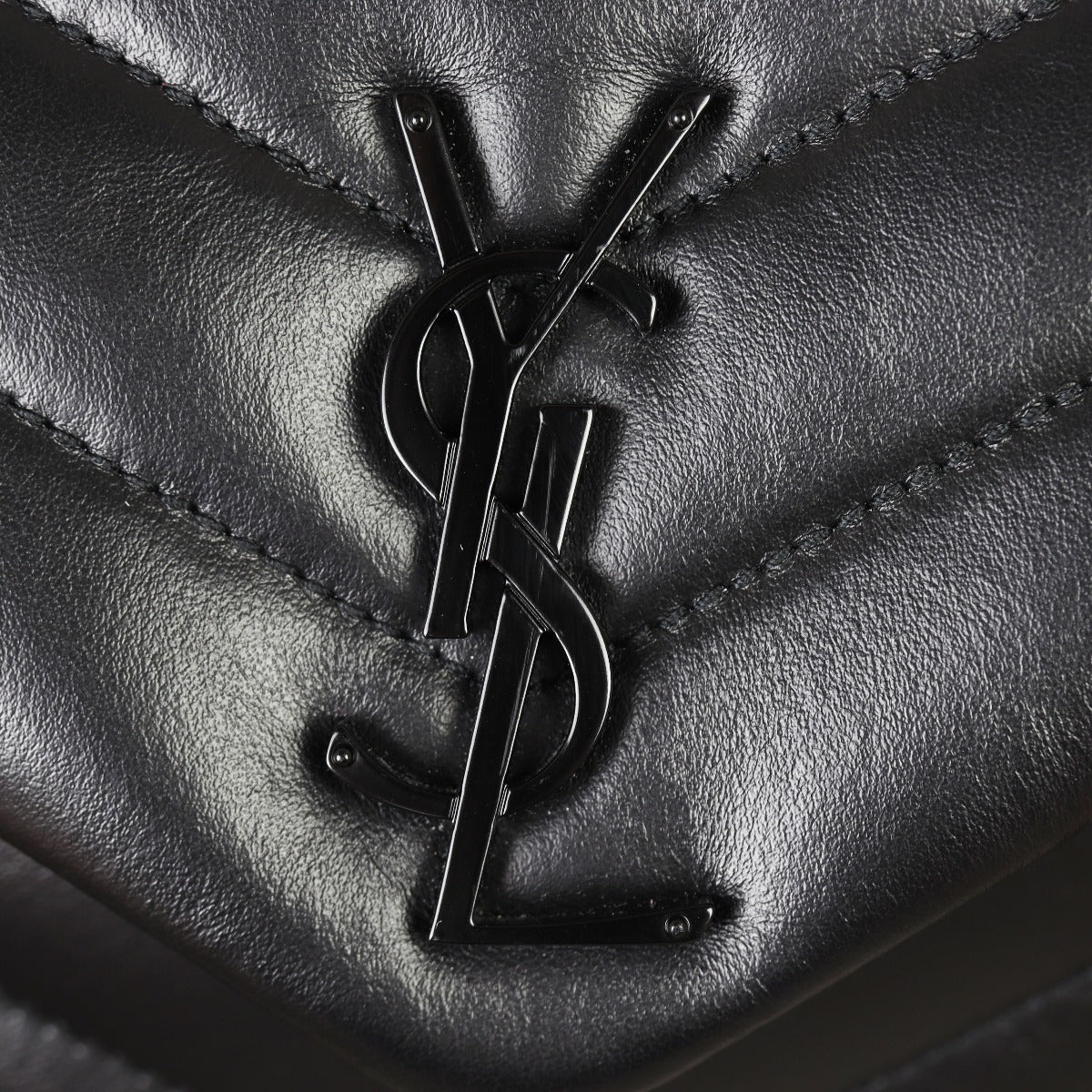 Saint Laurent Loulou Small Hardware