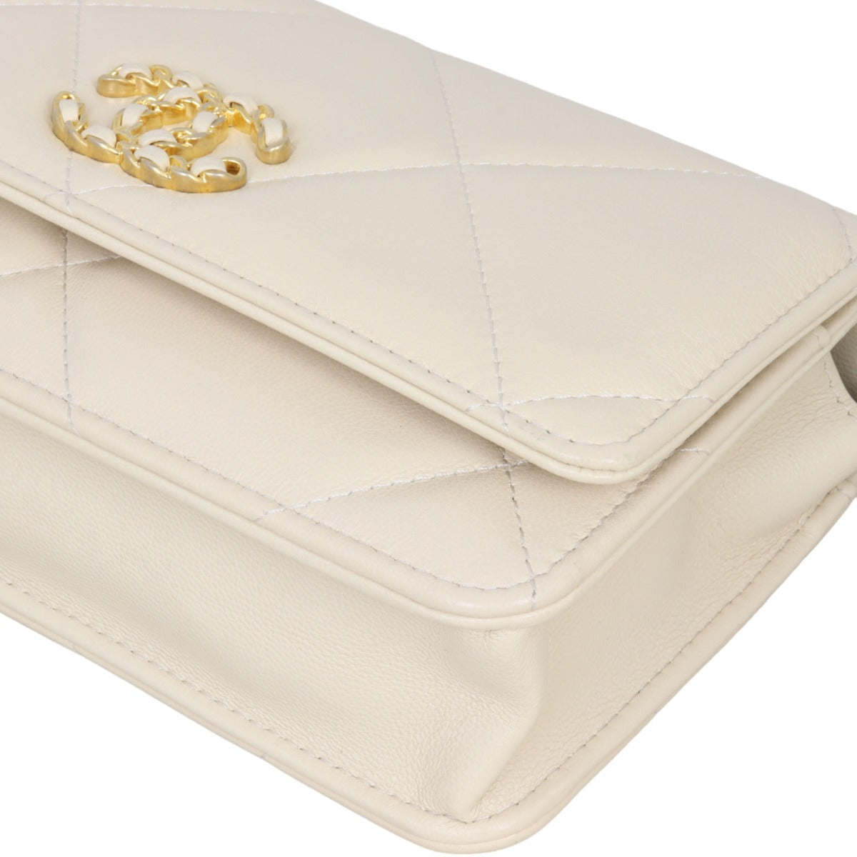 Chanel 19 Wallet On Chain | Beige