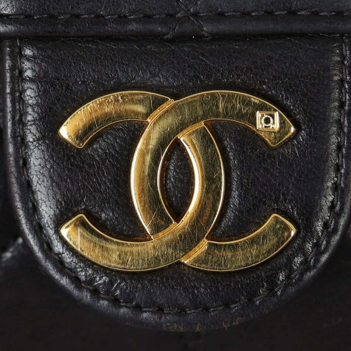 Chanel CC Vintage Flap Bag | Black Lambskin