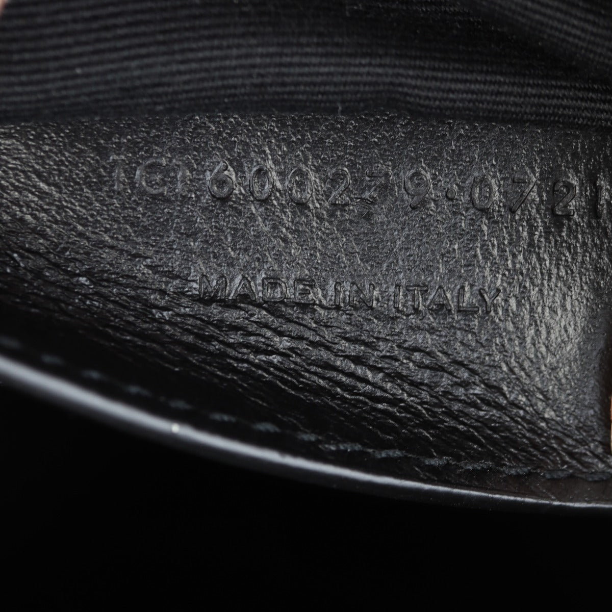 Saint Laurent College Medium