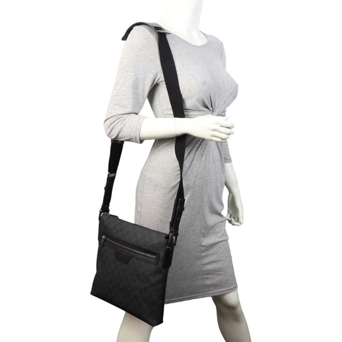 Gucci GG Supreme Messenger Bag