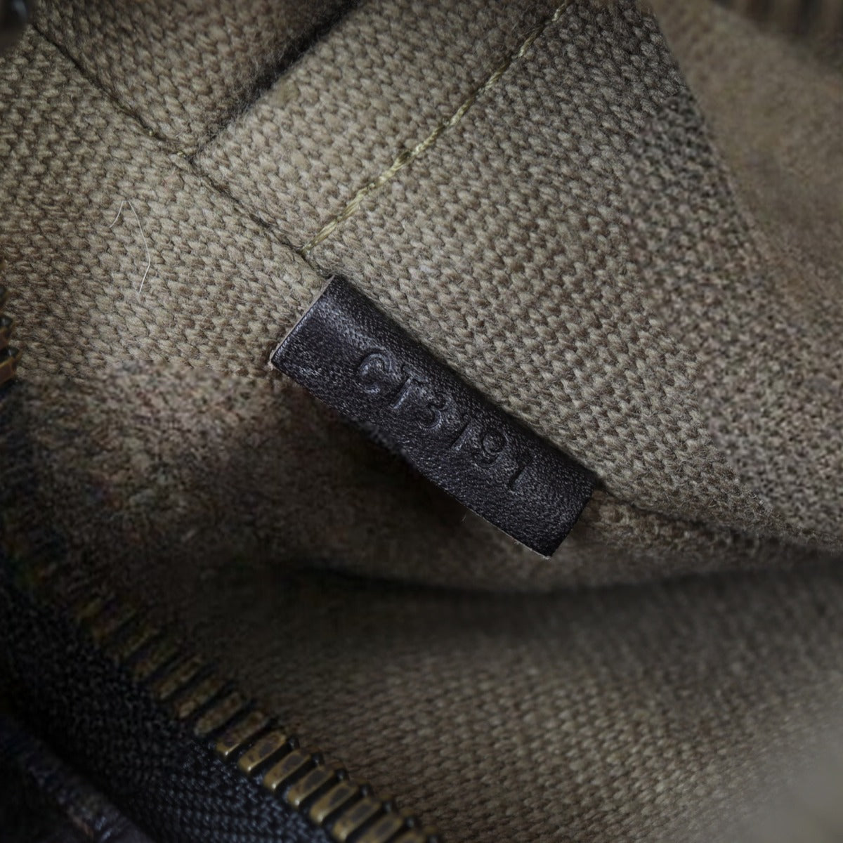 Louis Vuitton Shawnee Messenger Bag