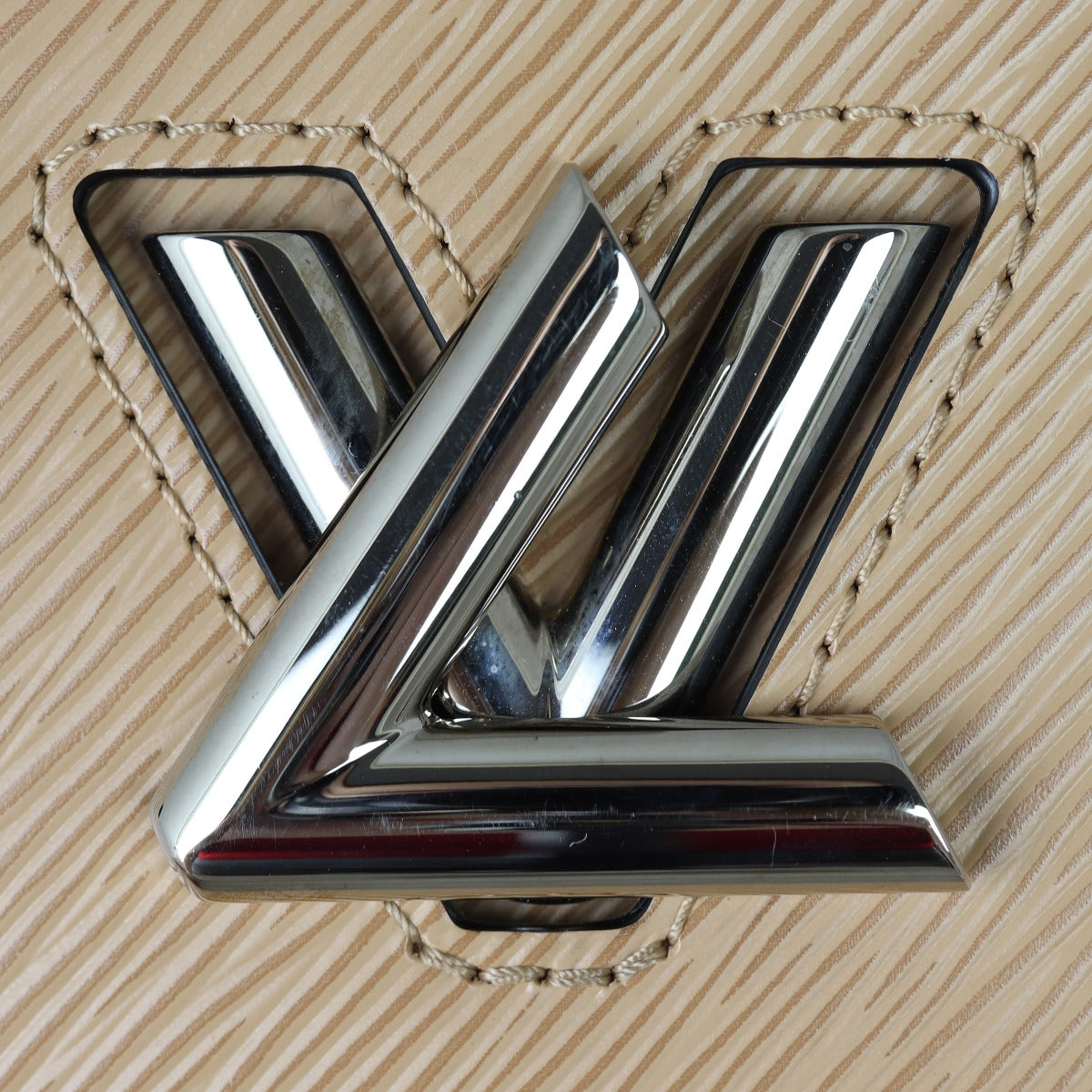 Louis Vuitton Twist Tote Epi Hardware