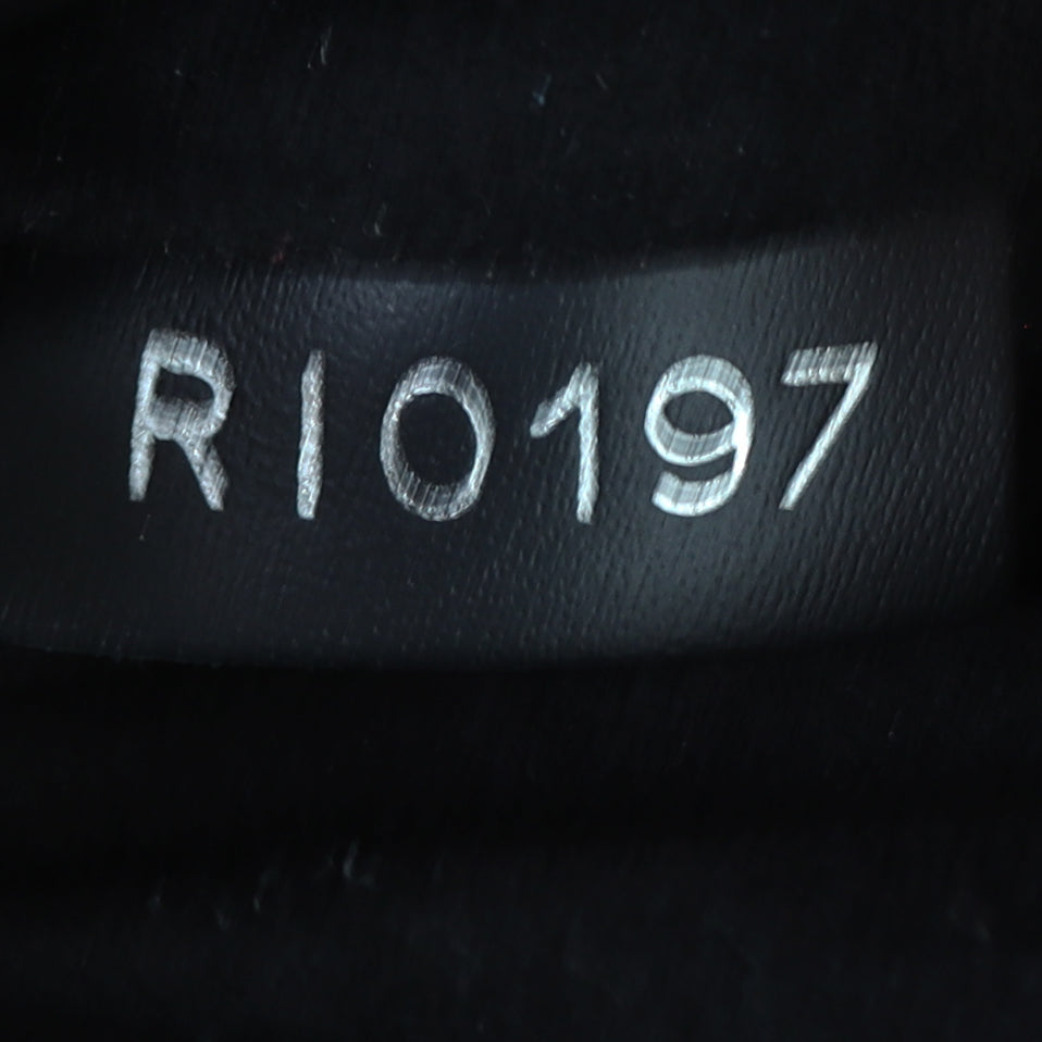 Louis Vuitton Porte Documents Epi