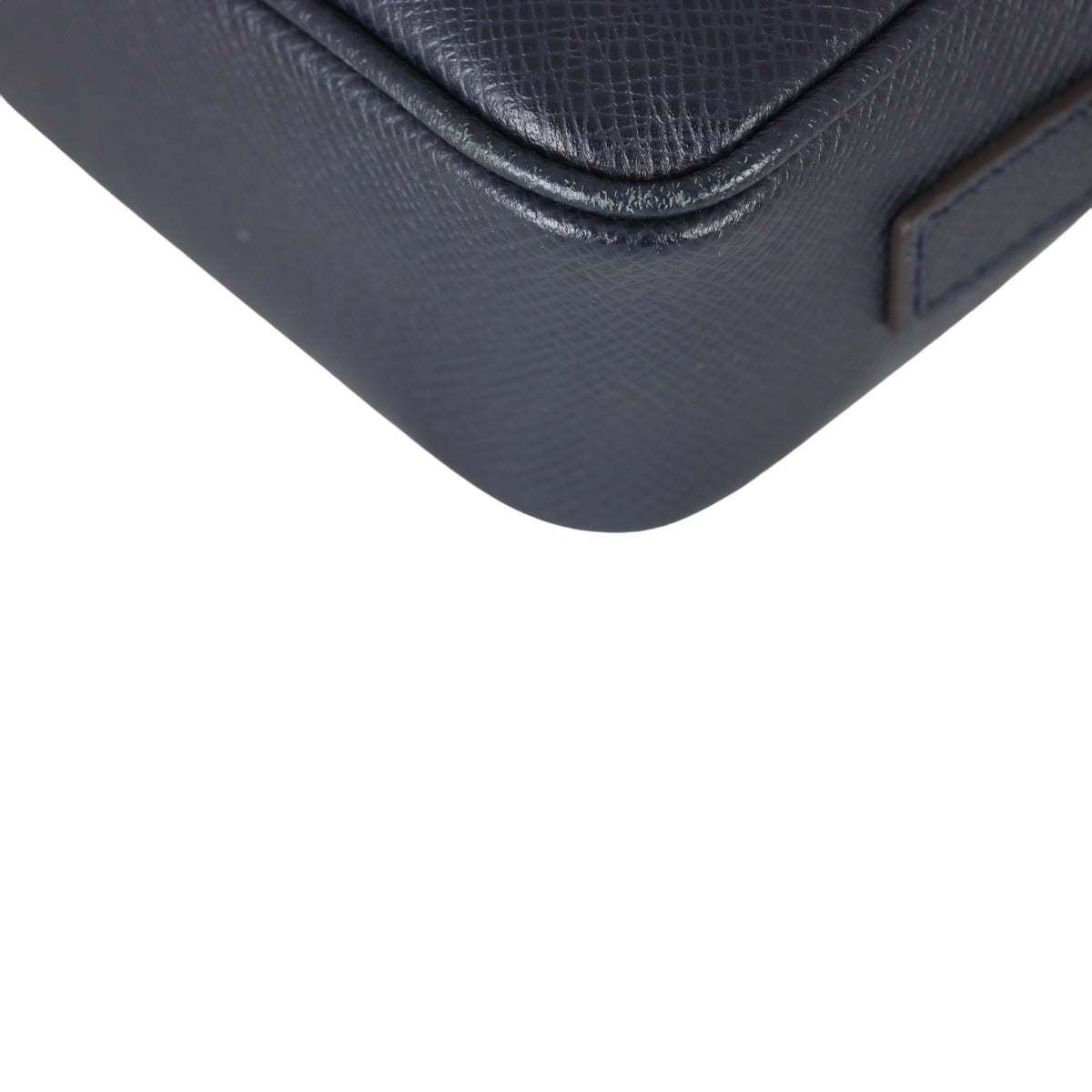 Louis Vuitton Kasai Pochette Taiga