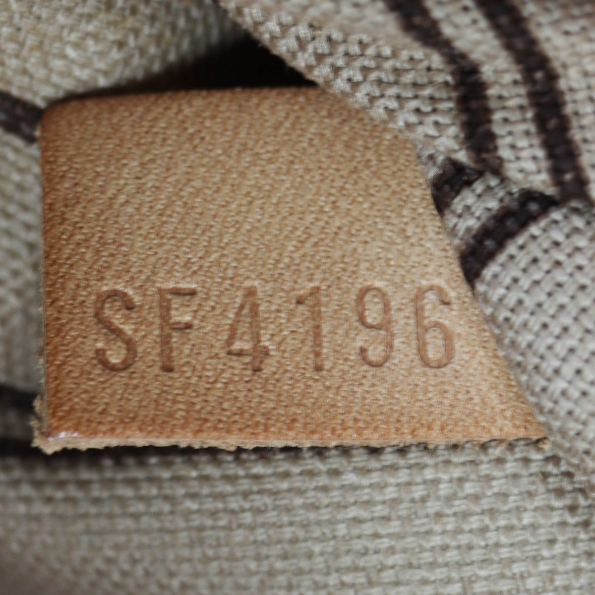 Louis Vuitton Neverfull MM Monogram Date Code