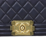 Chanel Boy New Medium | 21 Series