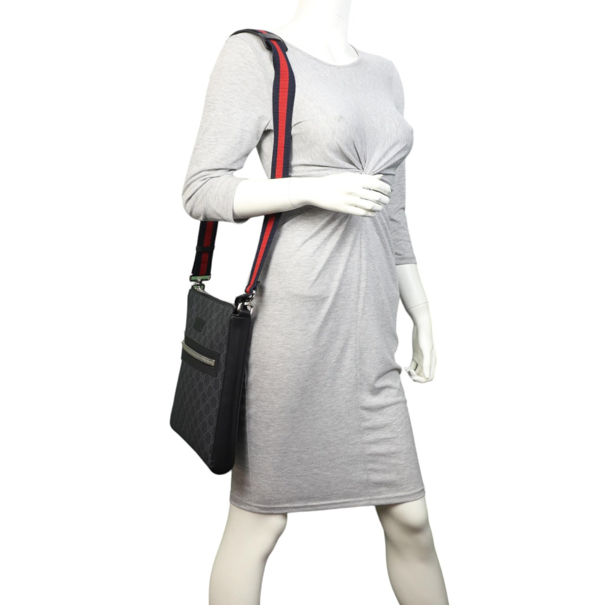 Gucci GG Supreme Messenger Bag Large