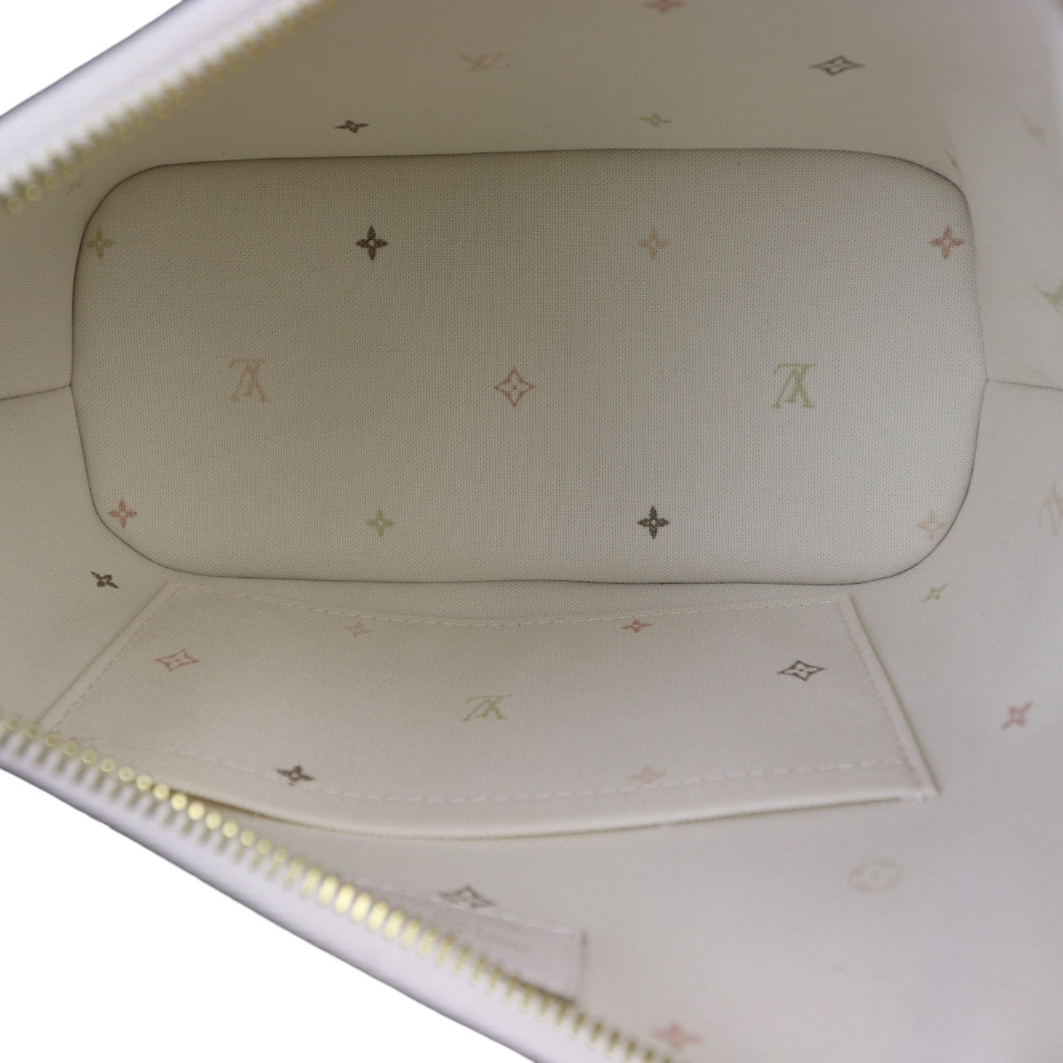 Louis Vuitton Marshmallow Hobo PM Giant Spring in the City Monogram Empreinte