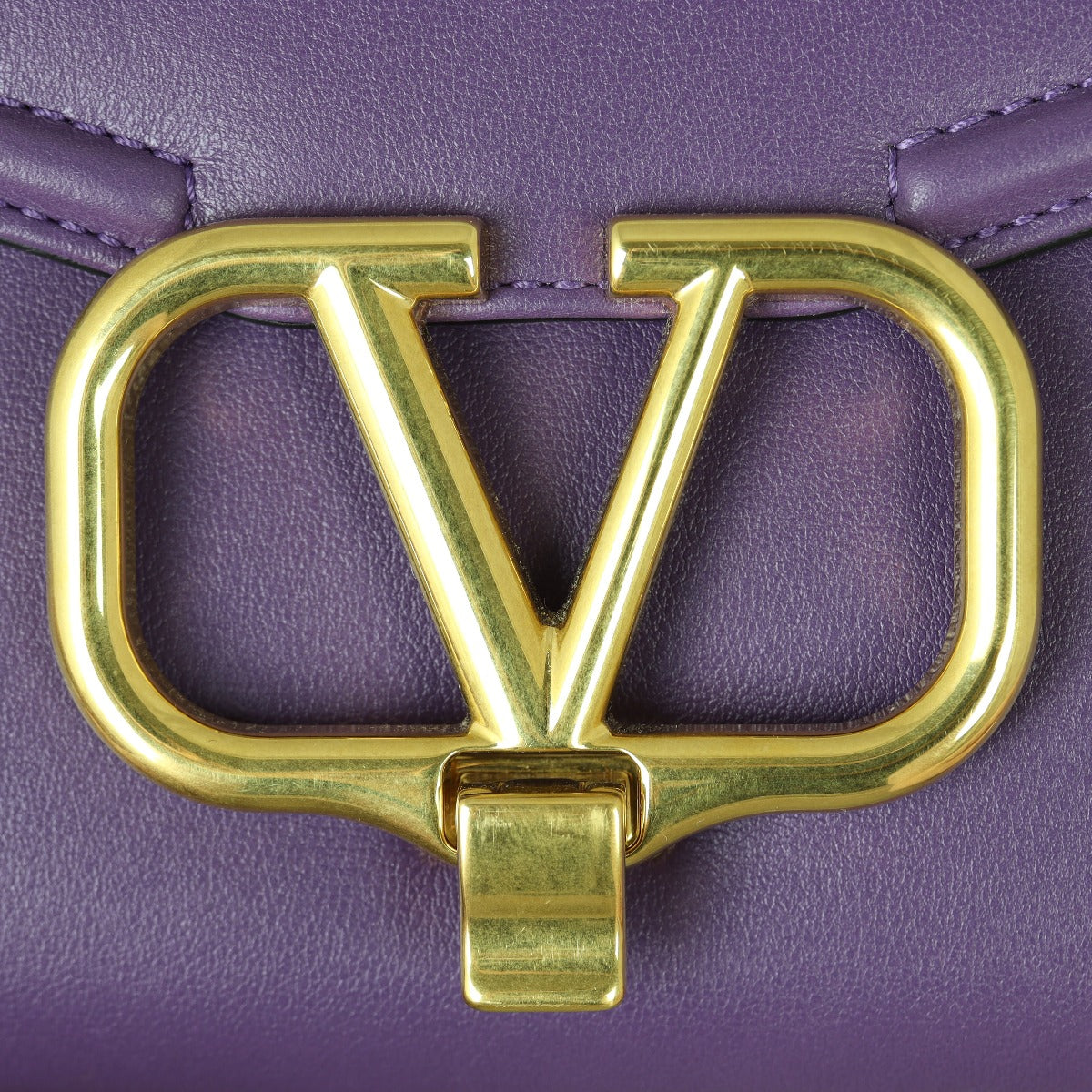 Valentino VLogo Box Bag Hardware