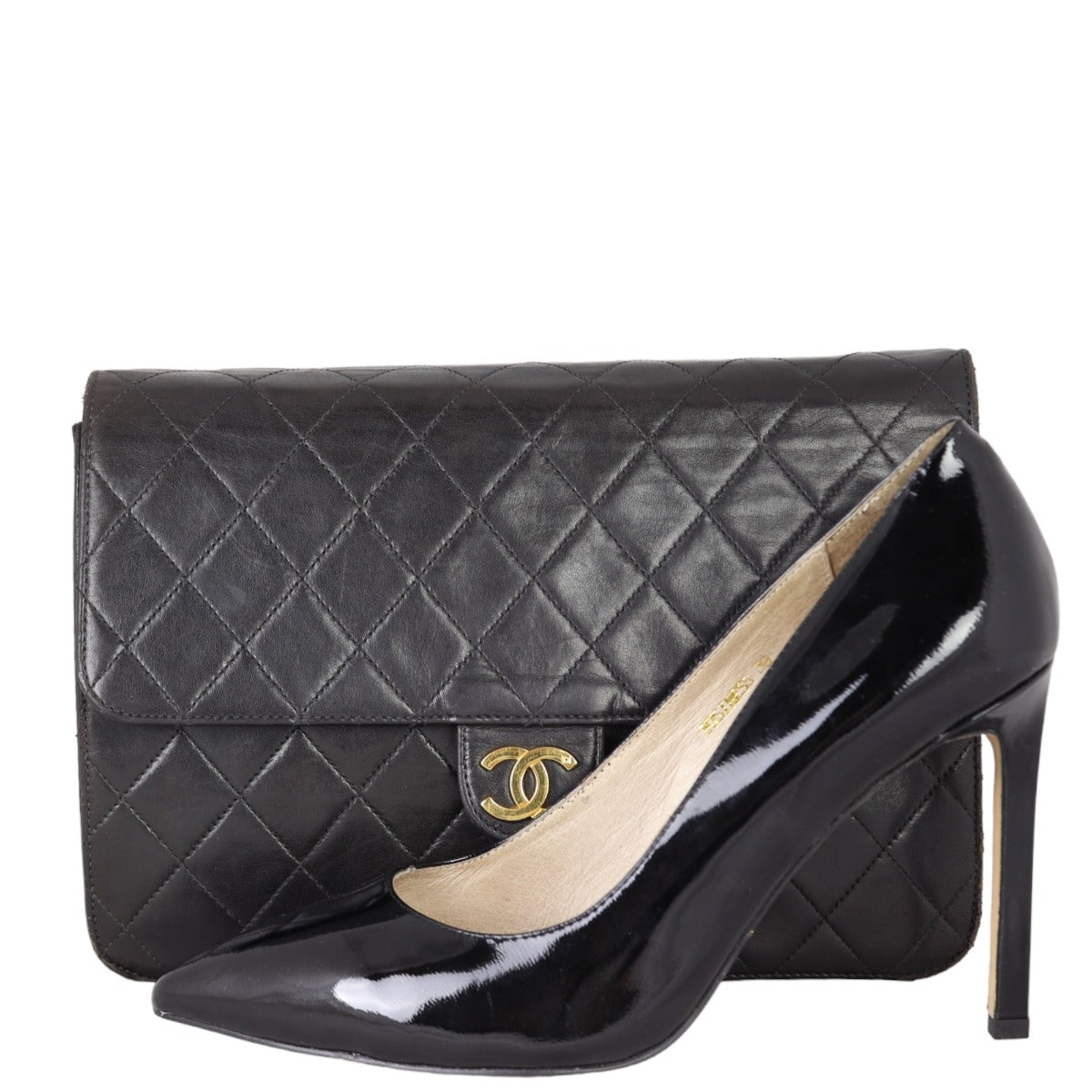 Chanel CC Vintage Flap Bag | Black Lambskin