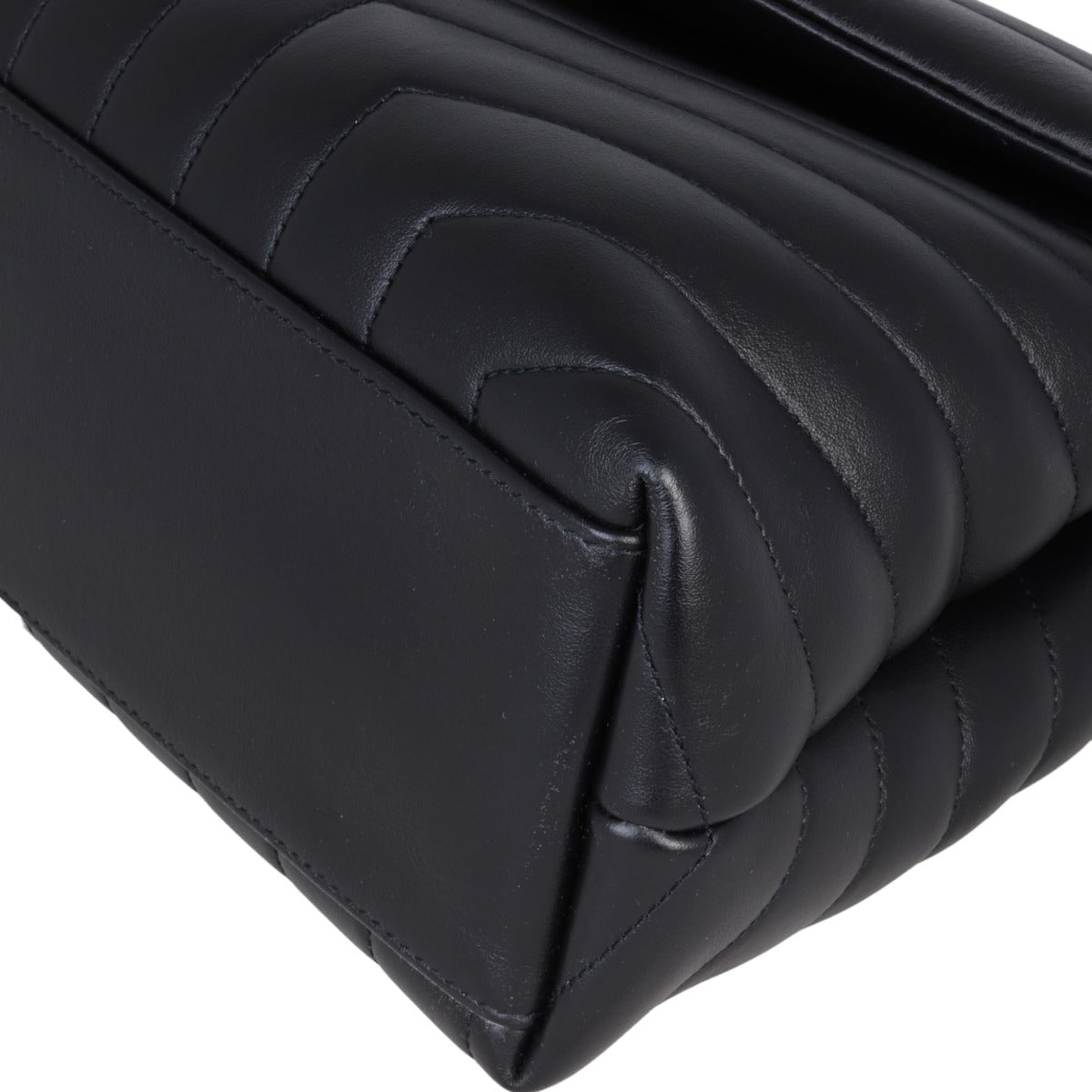 Saint Laurent Loulou Medium