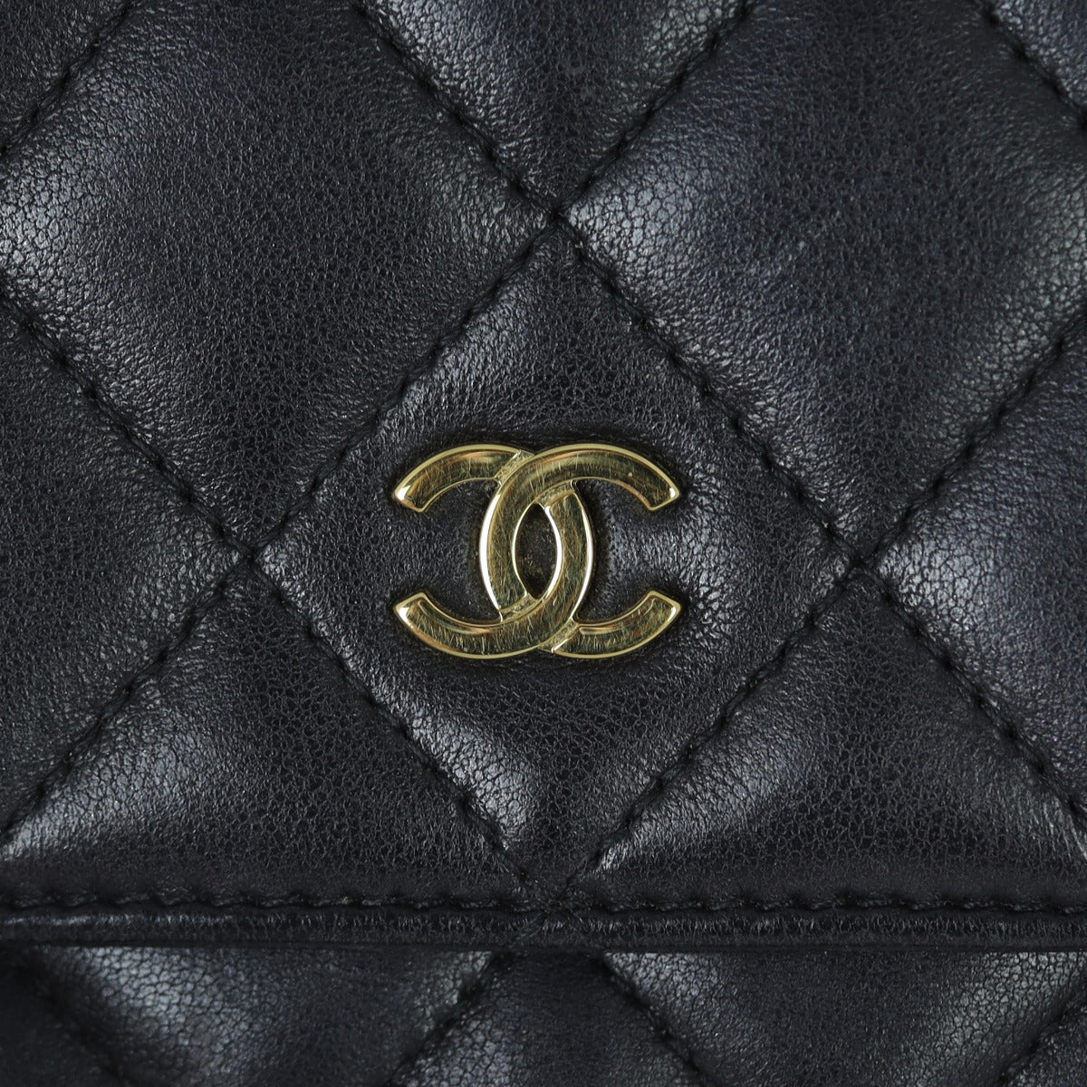 Chanel Classic Wallet on Chain | Lambskin Gold Hardware