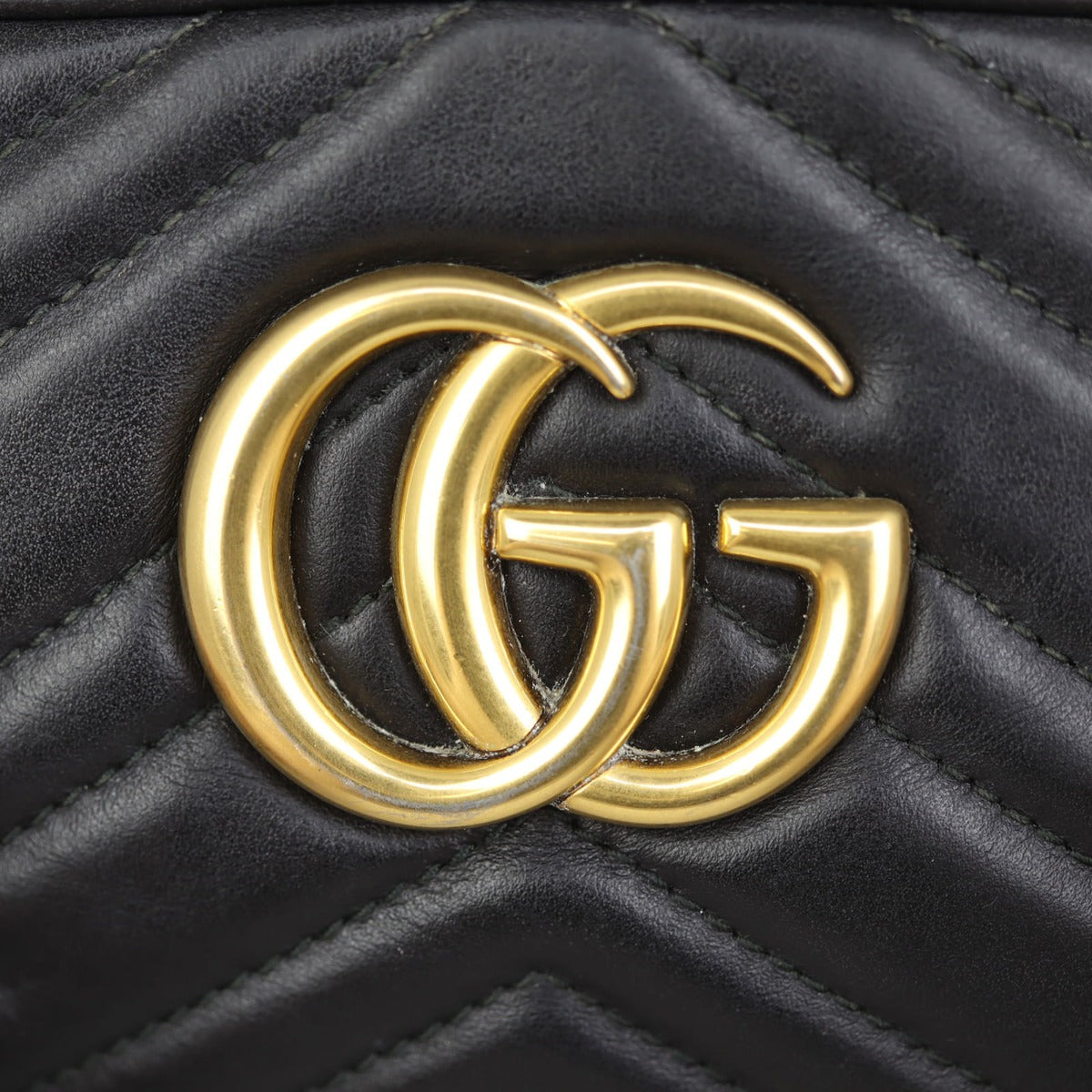 Gucci GG Marmont Small Camera Bag Hardware