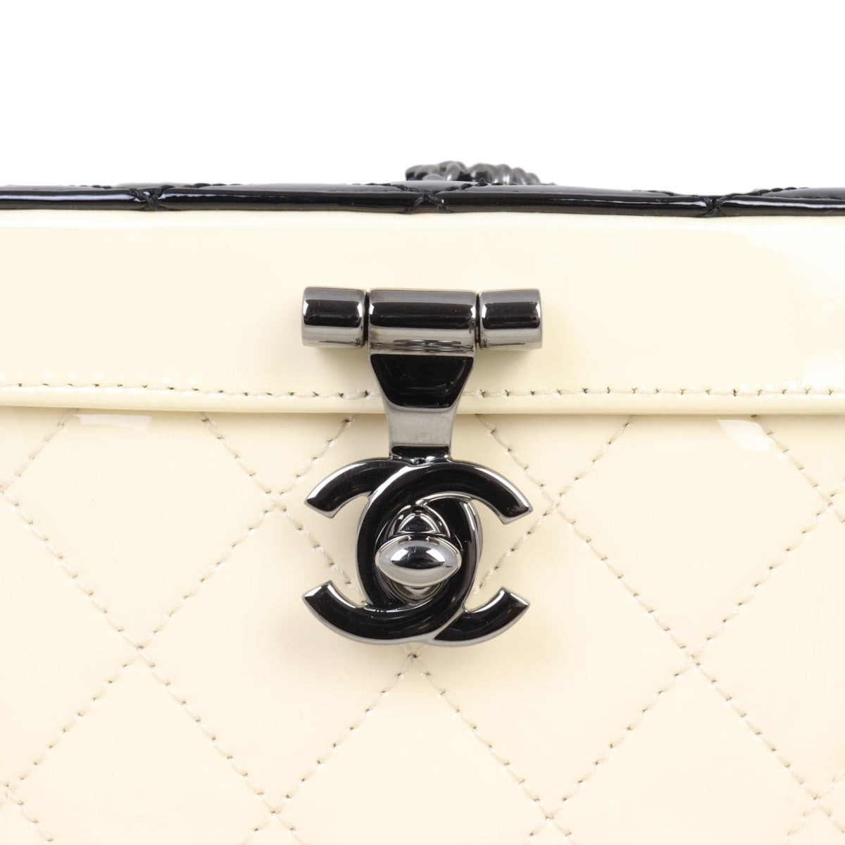 Chanel Mini Makeup Case Minaudiere Patent