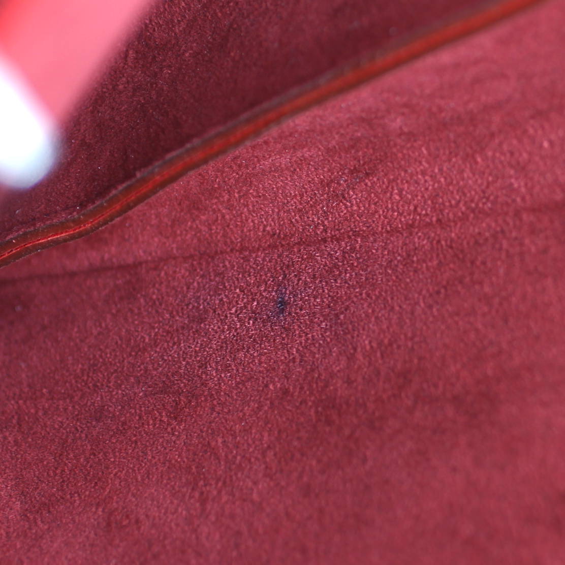 Louis Vuitton Lockmeto Tote interior