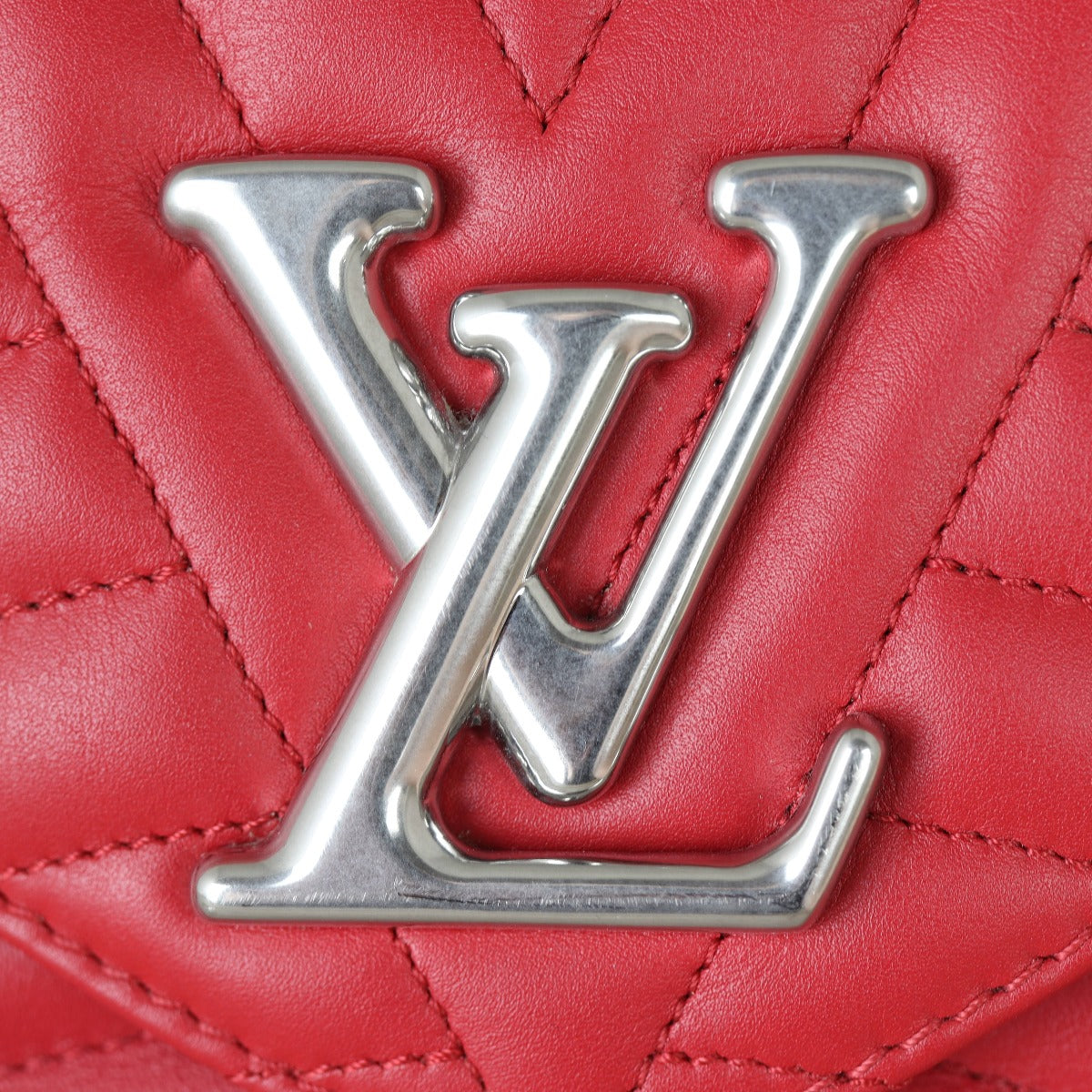 Louis Vuitton New Wave MM Chain Bag Hardware