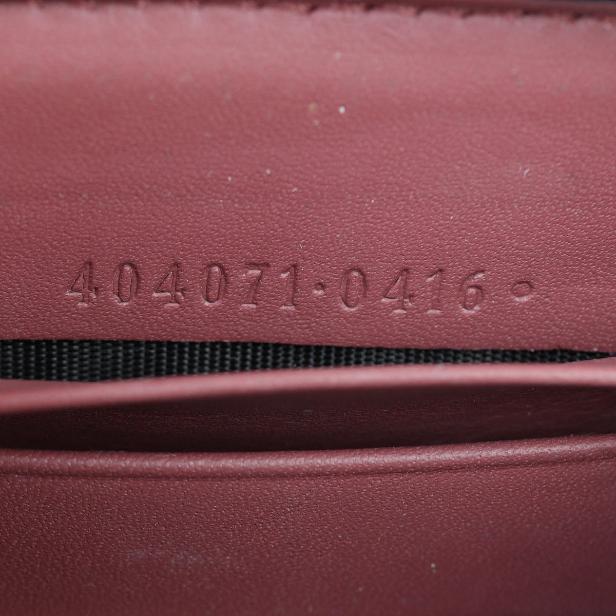 Gucci GG Supreme Blooms Zip Around Wallet Date Code