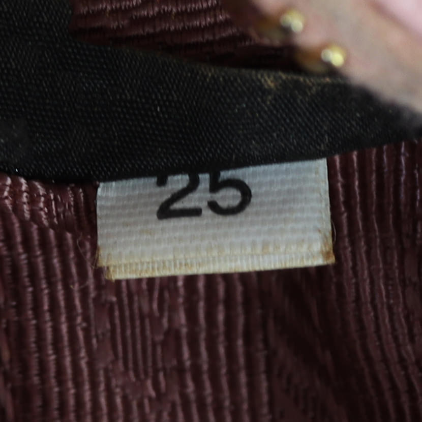 Prada Re-edition 2005 Saffiano Shoulder Bag Date Code