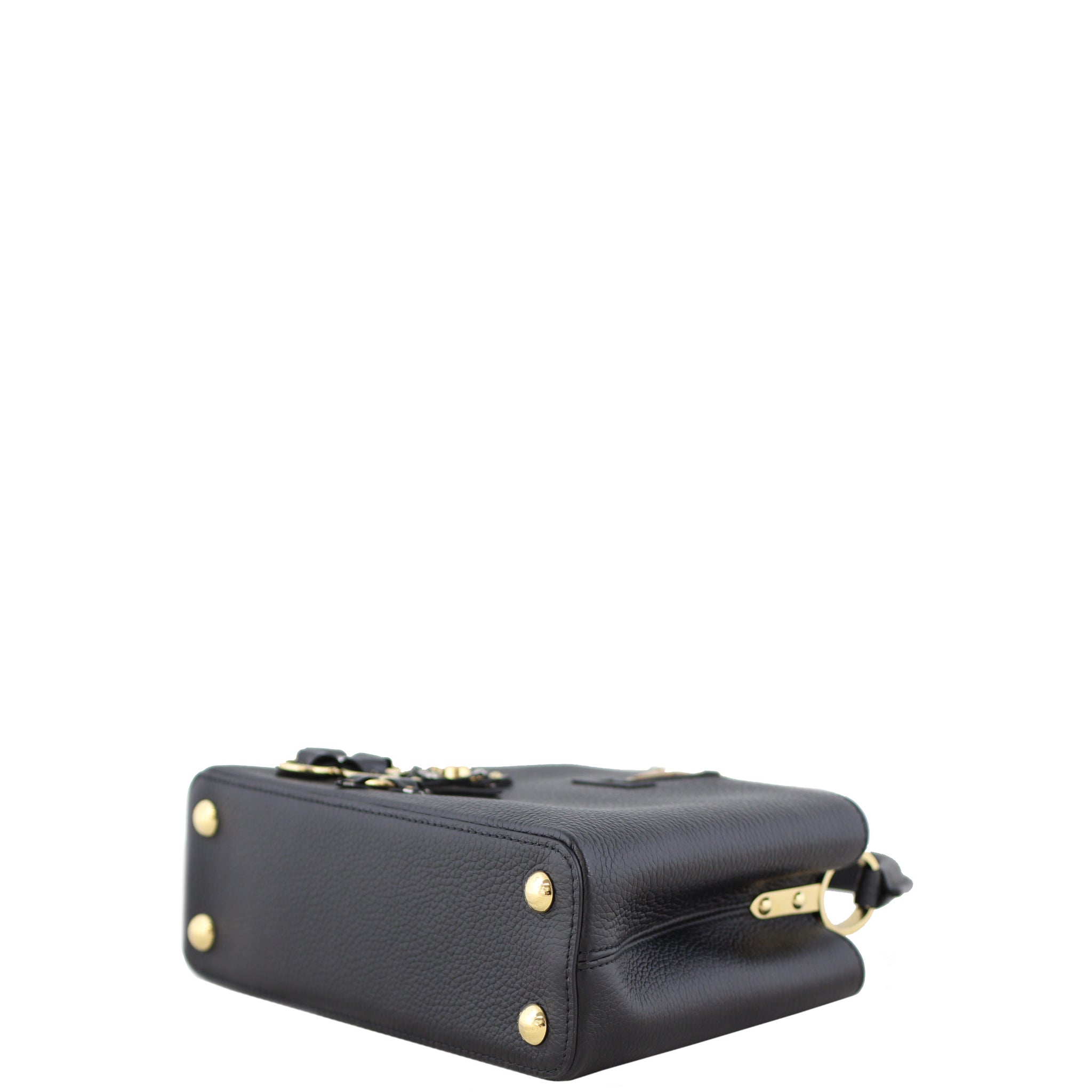 Louis Vuitton Capucines BB corner