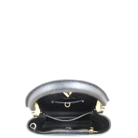 Louis Vuitton Capucines BB interior