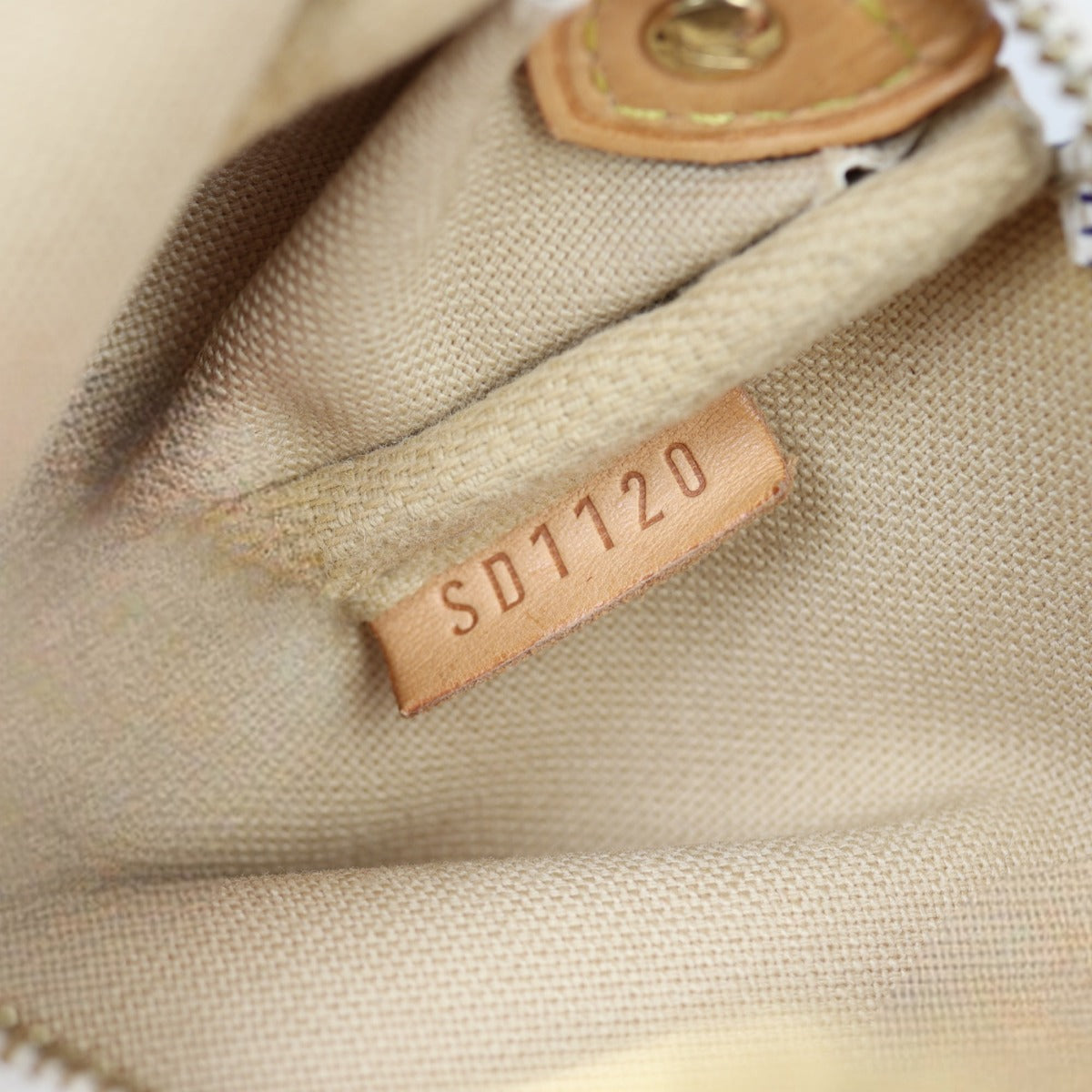 Louis Vuitton Eva Pochette Damier Azur