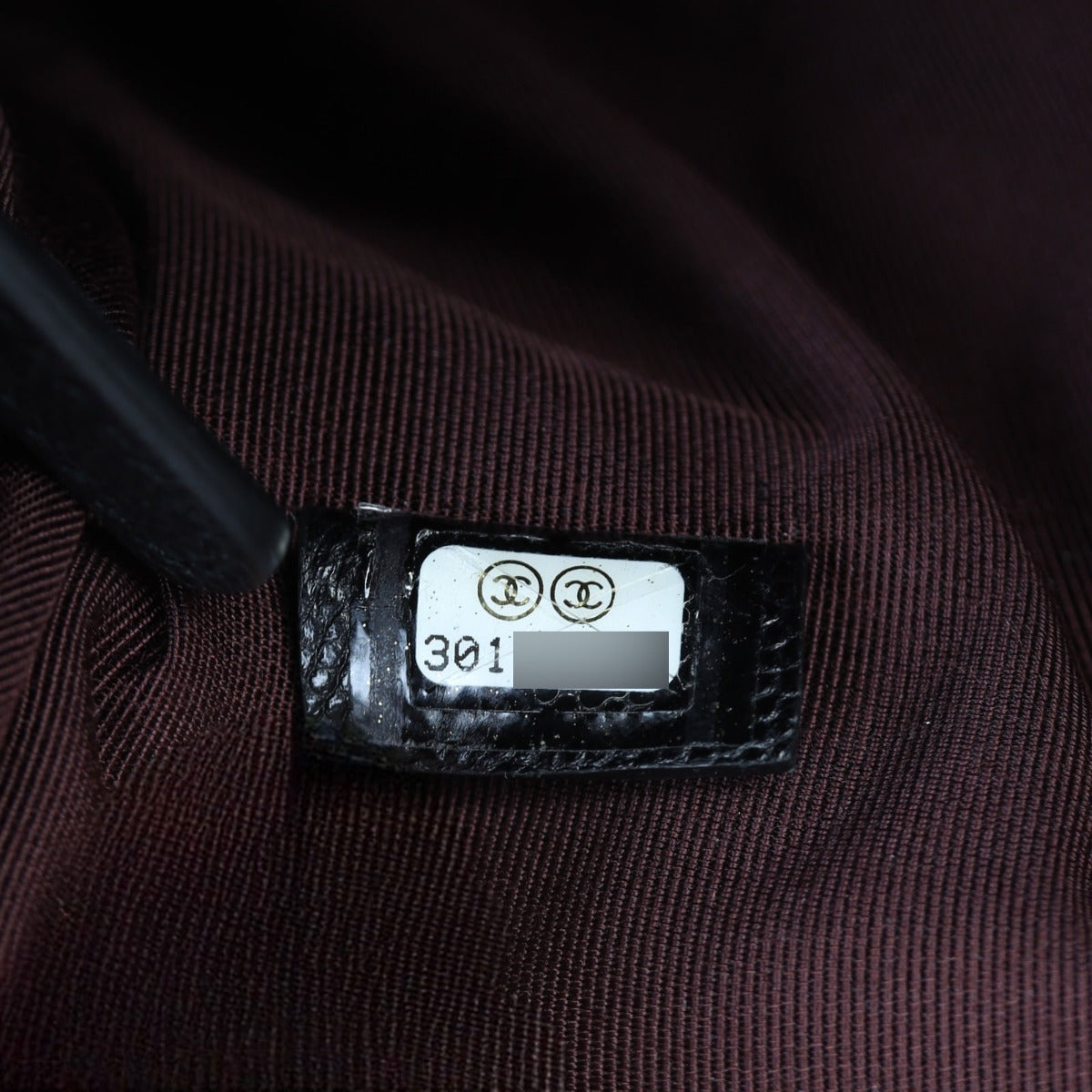 Chanel Classic O-Case Pouch Medium | Caviar