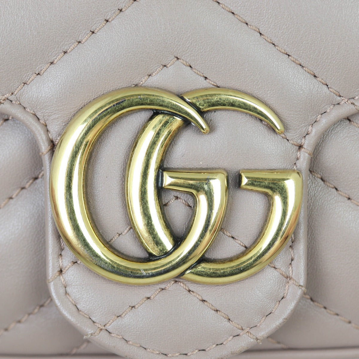 Gucci GG Marmont Super Mini Shoulder Bag Hardware