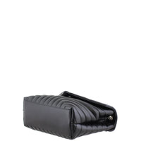 Saint Laurent Loulou Medium corner edge