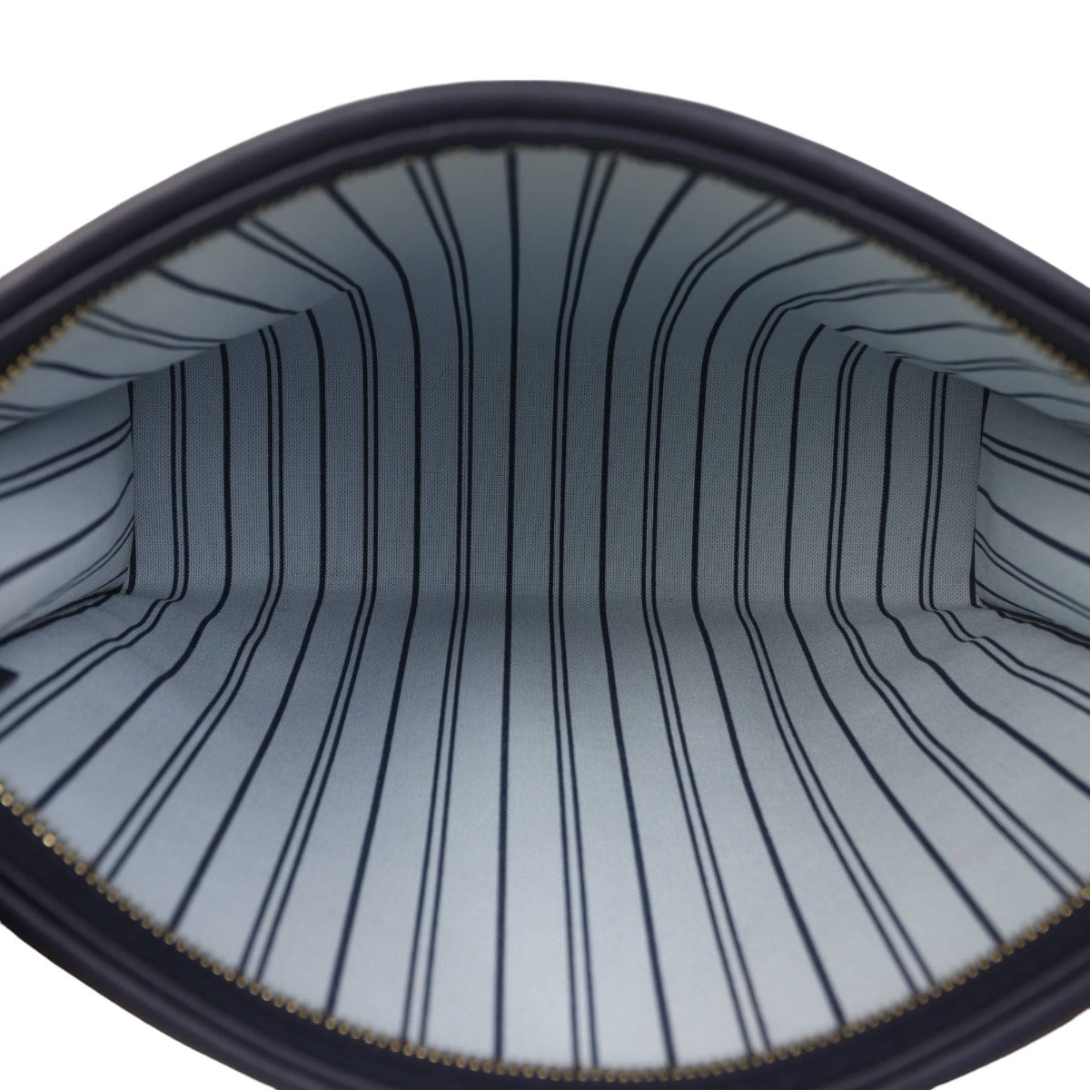 Louis Vuitton Tolietry Pouch Monogram Giant Raffia