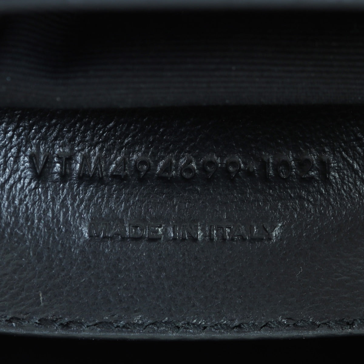 Saint Laurent Loulou Small Date Code