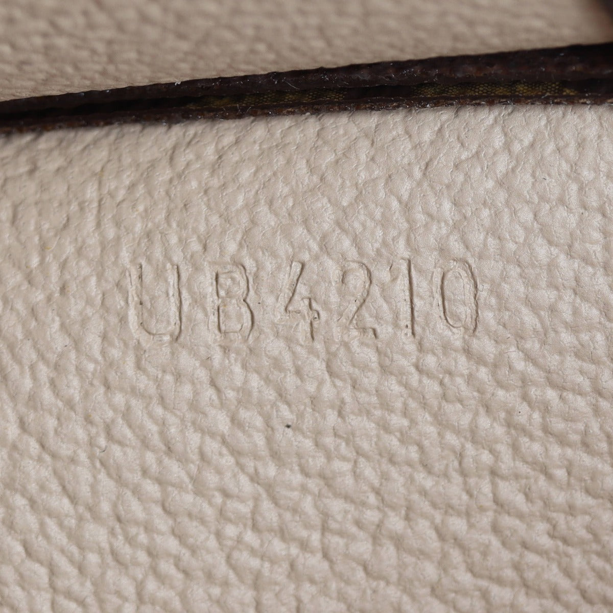 Louis Vuitton Toiletry Pouch 19 Monogram Date Code