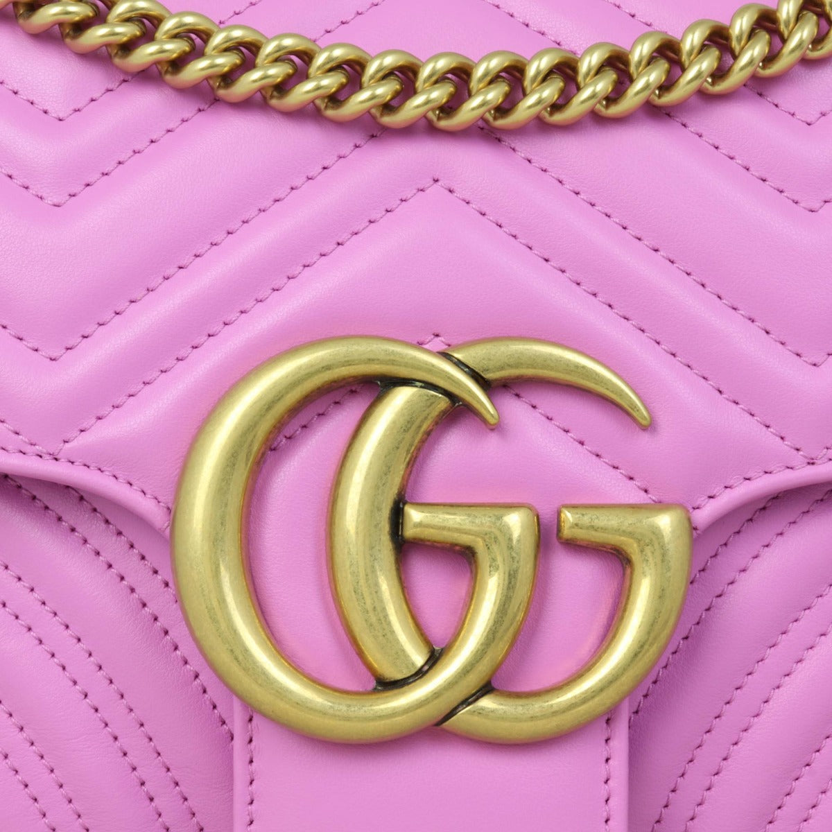 Gucci GG Marmont Matelasse Medium Shoulder Bag