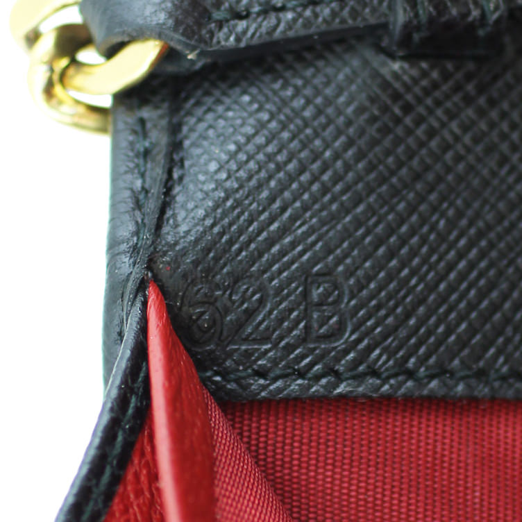 Prada Saffiano Lux Chain Wallet code