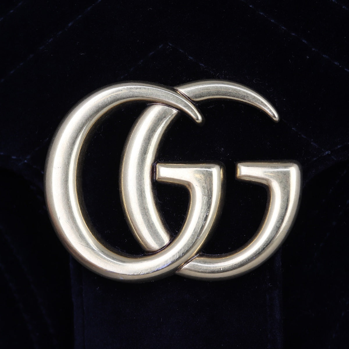 Gucci GG Marmont Velvet Medium Shoulder Bag Hardware