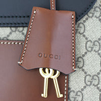 Gucci GG Padlock Medium Shoulder Bag clochette