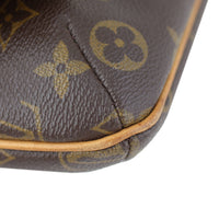 Louis Vuitton Musette Salsa Monogram corner