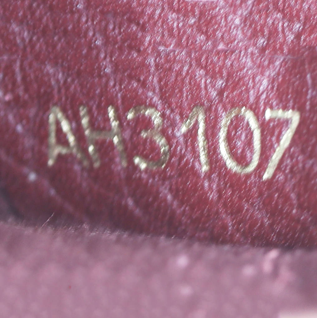 Louis Vuitton Wight Damier Ebene Date Code