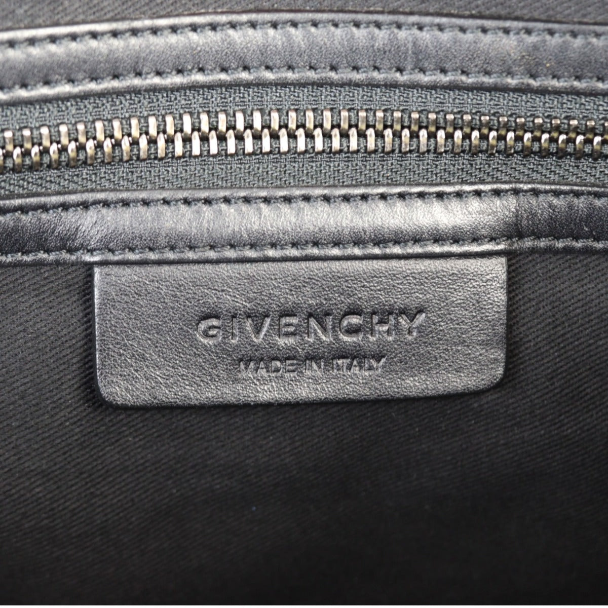 Givenchy Antigona Medium
