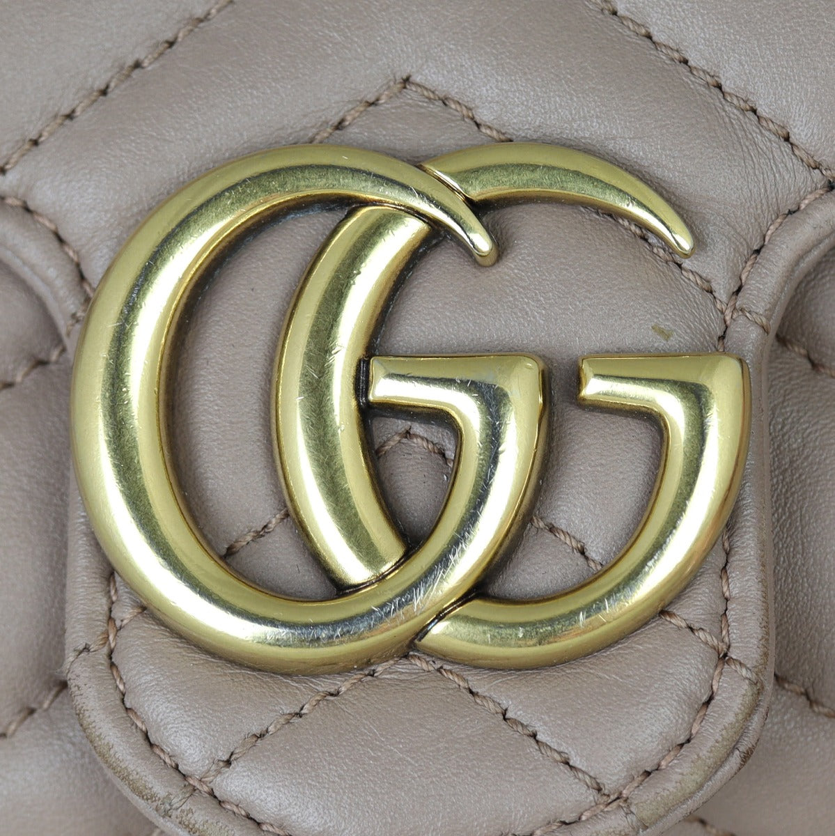 Gucci GG Marmont Super Mini Shoulder Bag Hardware